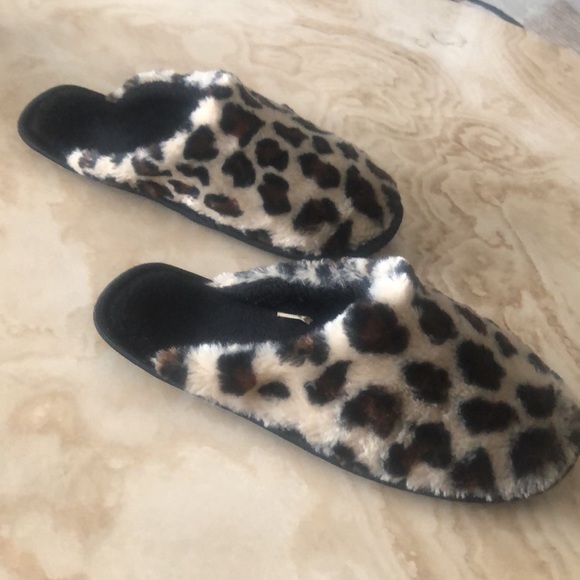 LEOPARD PRINT FUZZY SLIPPERS • Sz 9-10 - Picture 8 of 11